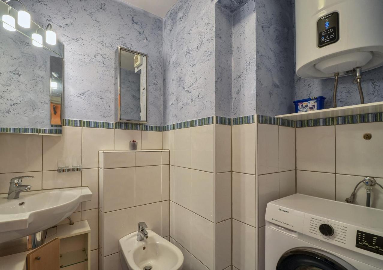Apartman Maksim Баньоле Екстериор снимка